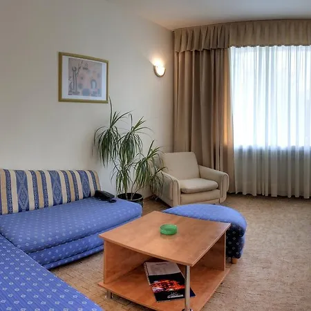 Art Deco Odessos 3* Warna