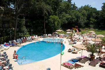 Odessos فندق